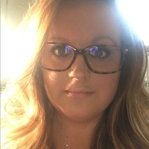 Meet your Posher, Shelly